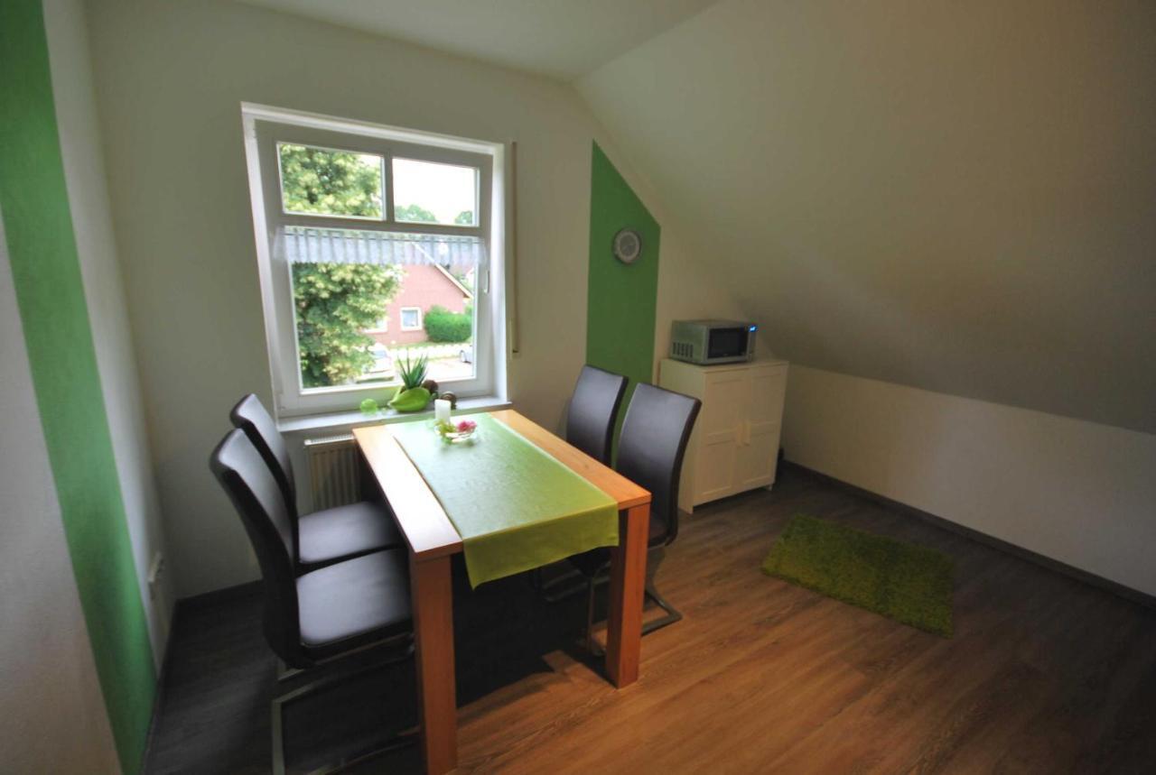 Ferienwohnung Rossis Nuest, 31516 Uplengen Kültér fotó