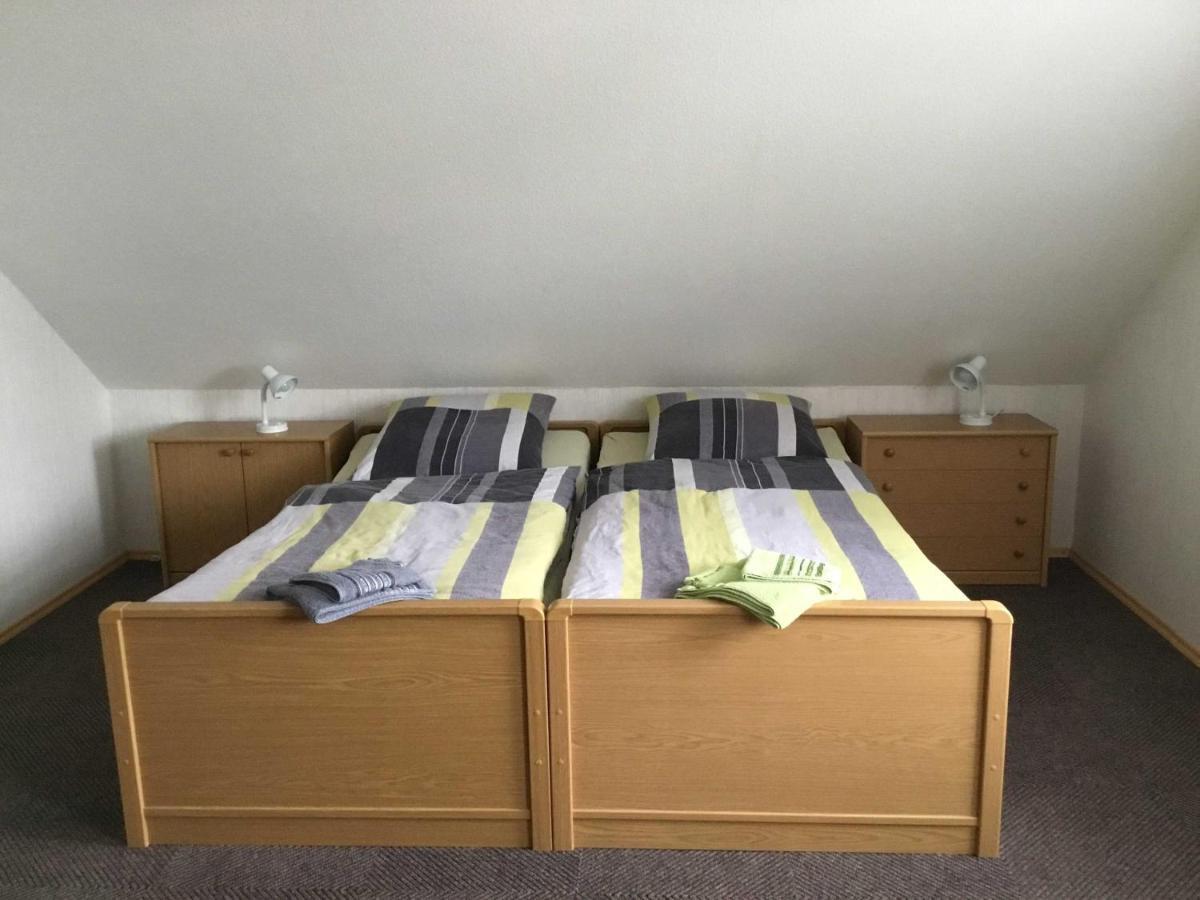 Ferienwohnung Rossis Nuest, 31516 Uplengen Kültér fotó