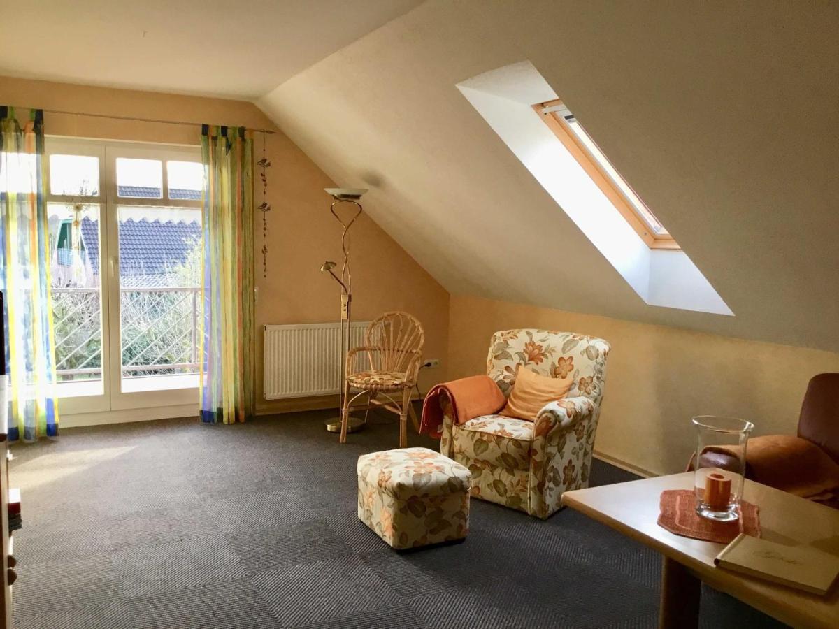 Ferienwohnung Rossis Nuest, 31516 Uplengen Kültér fotó