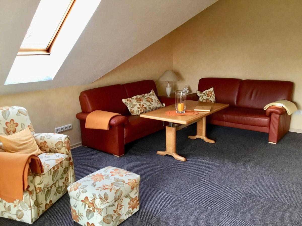 Ferienwohnung Rossis Nuest, 31516 Uplengen Kültér fotó