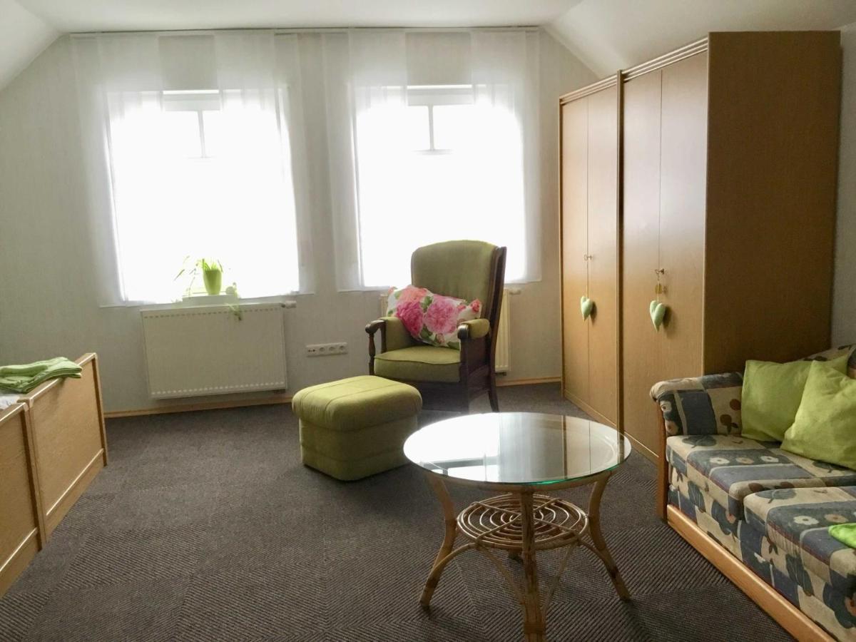 Ferienwohnung Rossis Nuest, 31516 Uplengen Kültér fotó
